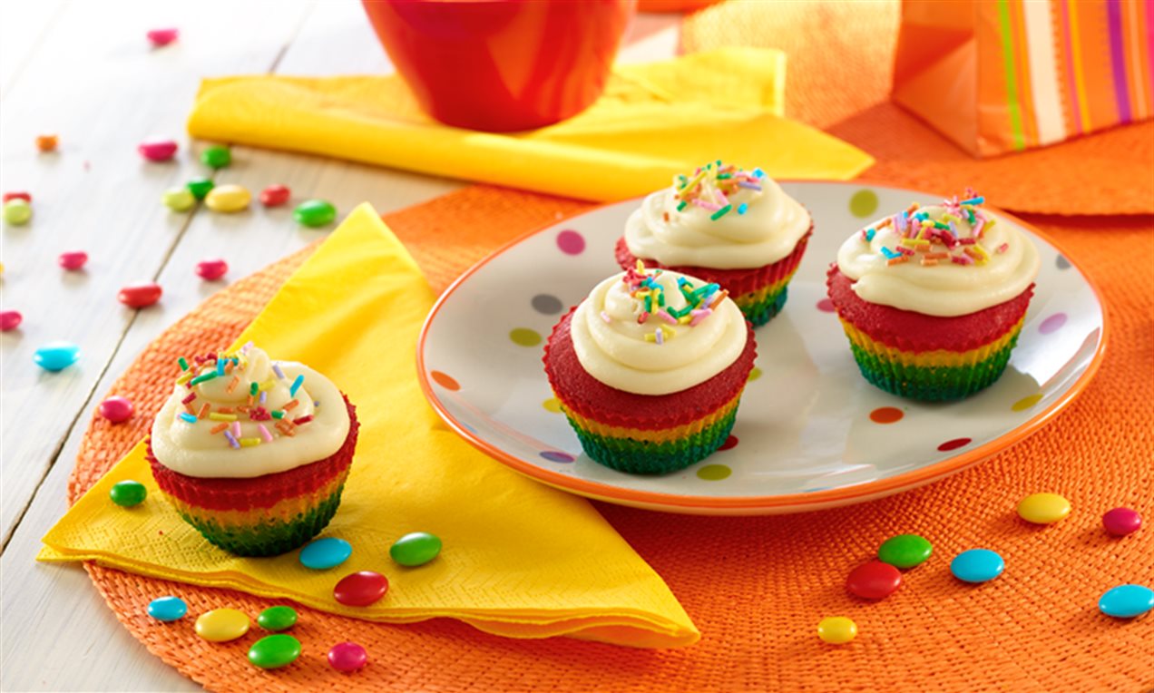Unique Party - 47120 - Kit de Caissettes pour Cupcake et Décorations de Unique Party - 47120 - Kit de Caissettes pour Cupcake et Décorations de